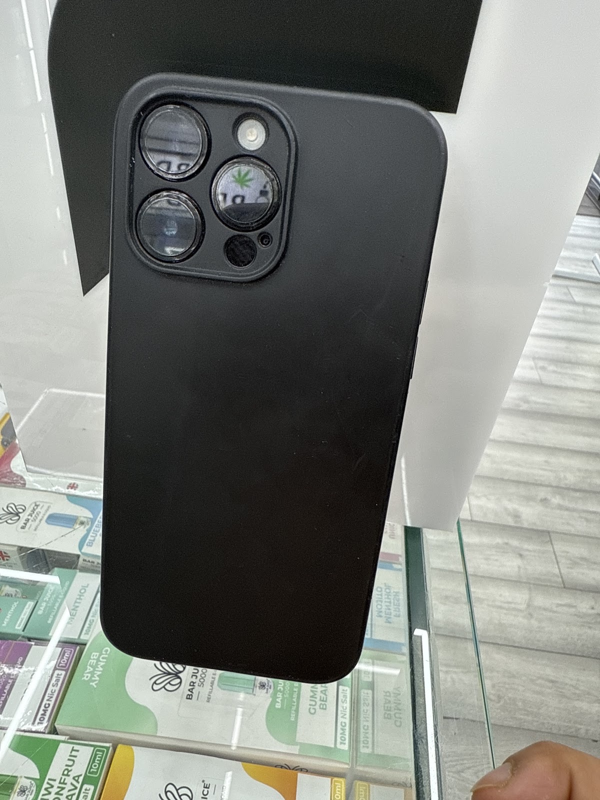 FONE CARE & VAPE in Kilburn London